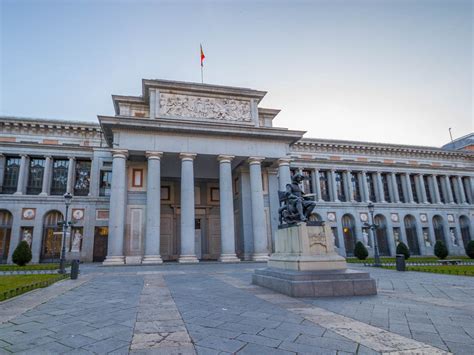 prado museum entrance fee.